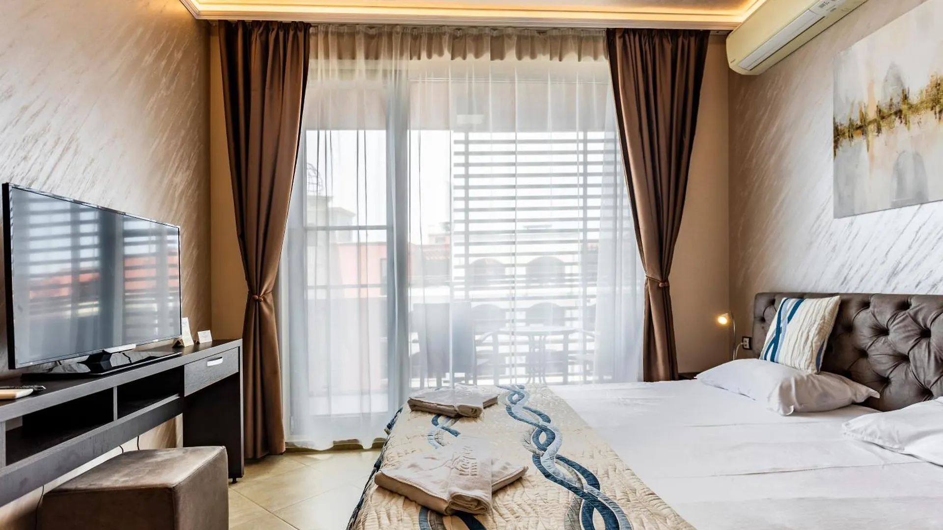 Galeon Residence & Spa Sunny Beach 5*,