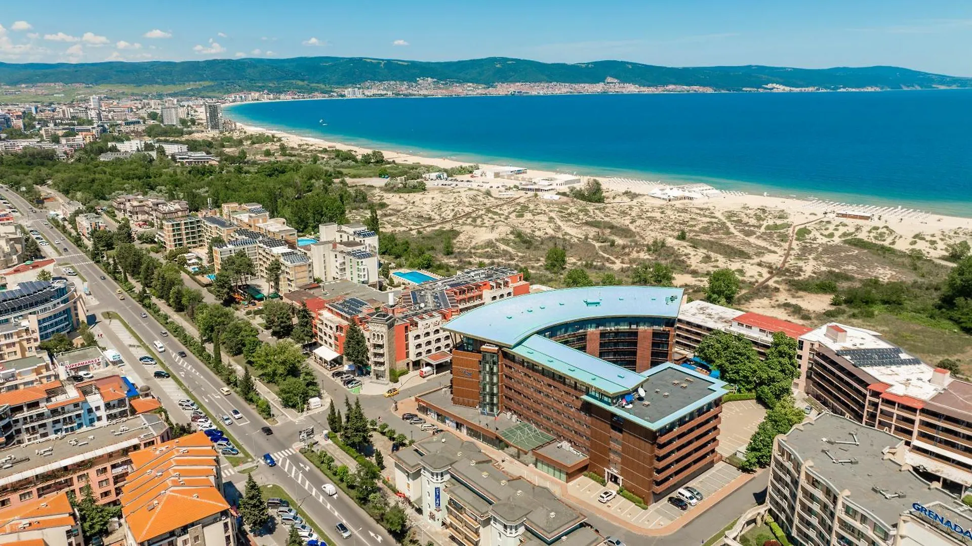 סאני ביץ' Galeon Residence & Spa